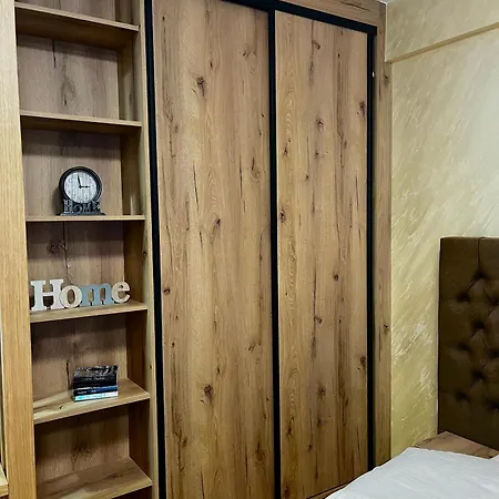 Golden Ss Appartement *